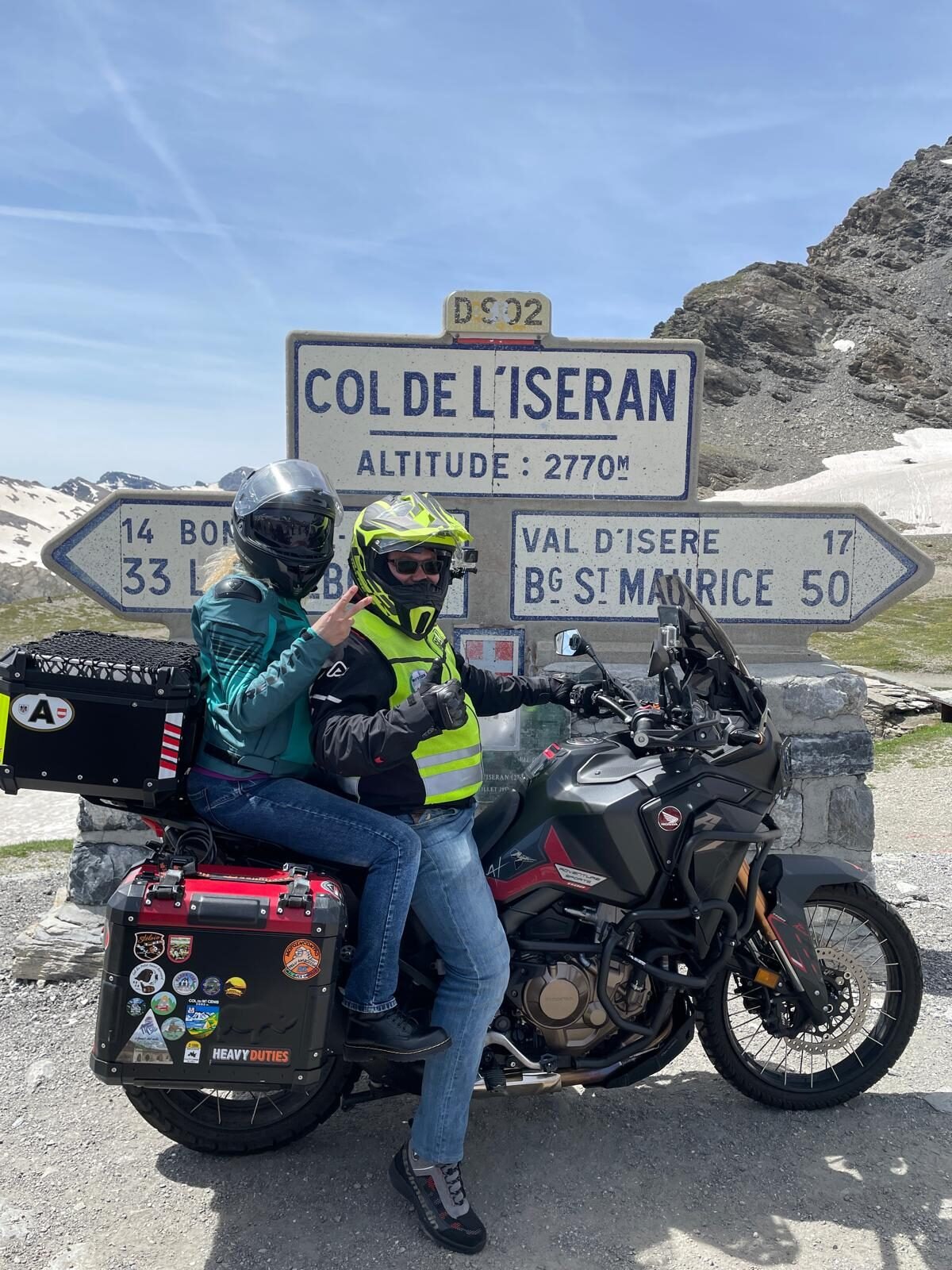 25f96abd-6276-402a-b58e-4e6dcb5e9282